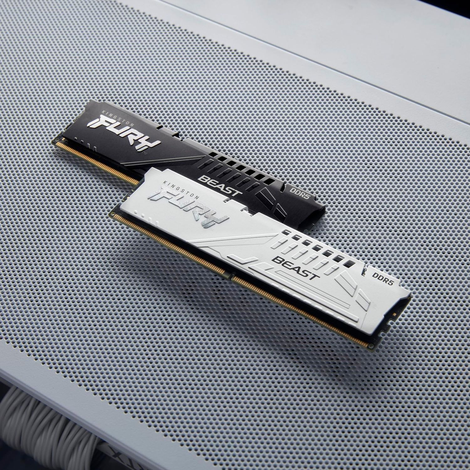 Память оперативная Kingston FURY Beast KF560C36BWE2-16